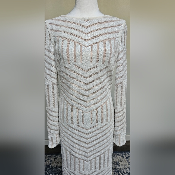 Dress the population - Picture 3 of 11